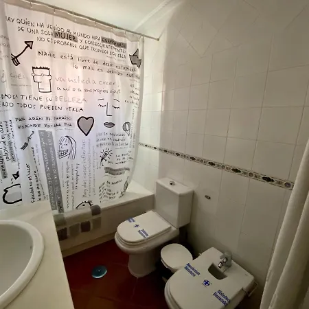 Apartment Casa Trassierra: 3-bedroom Retreat With Seasonal Shared Pool Cordoba