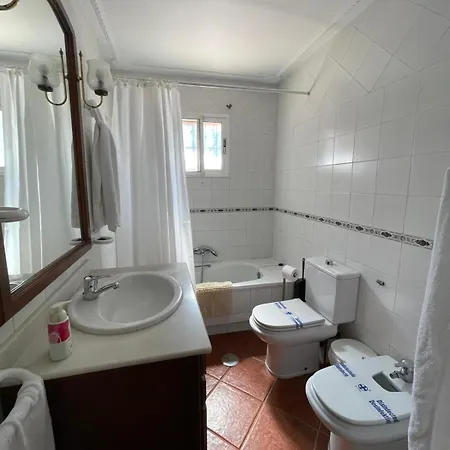 Trassierrarooms - Casa A 10 Min De 3 Piscina Compartida דירה *